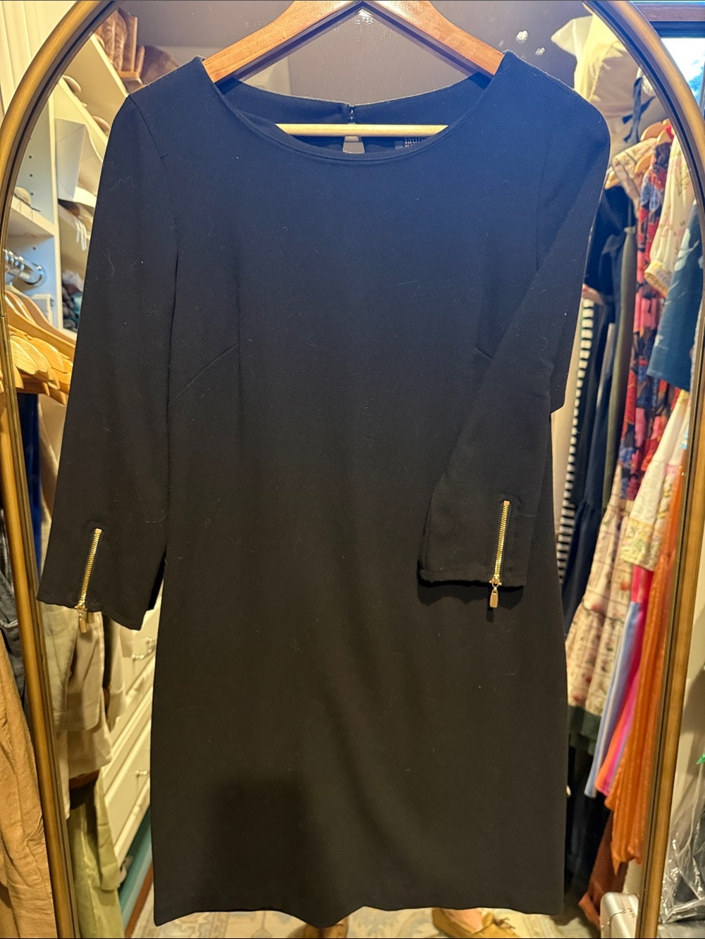 Laundry By Shelli Segal Black Long-Sleeve Shift Dress with Sleeve Zippers